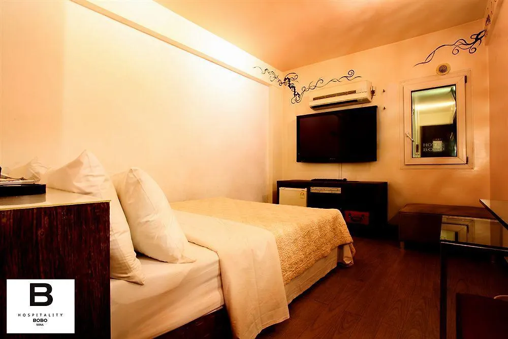 Bobo Hotel Hongdae Seoul 2*,